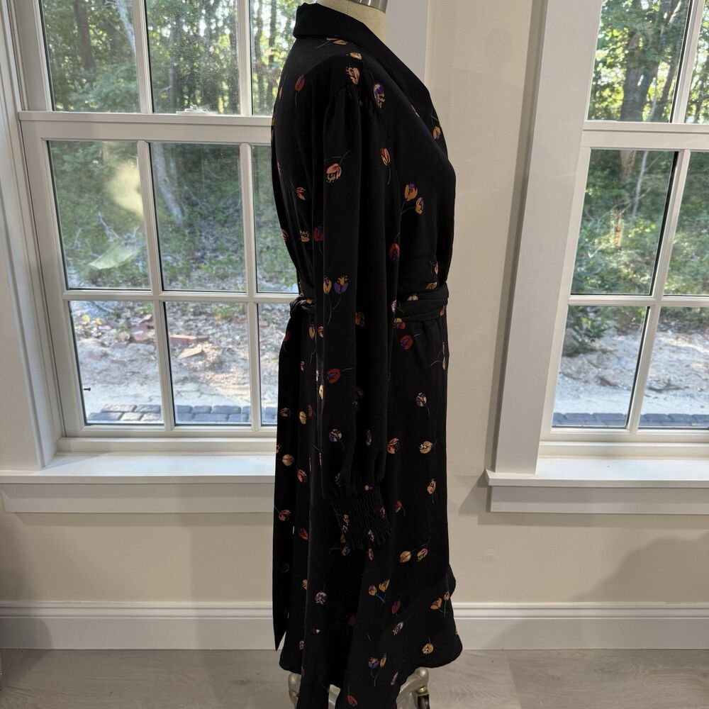 Cabi Divine Floral Full True Wrap Dress Womans Large Black Floral Smocked Wrists - Picture 5 of 10